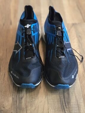 RaidLight Revolutiv Shoes - 8.5, Black/Blue Mens